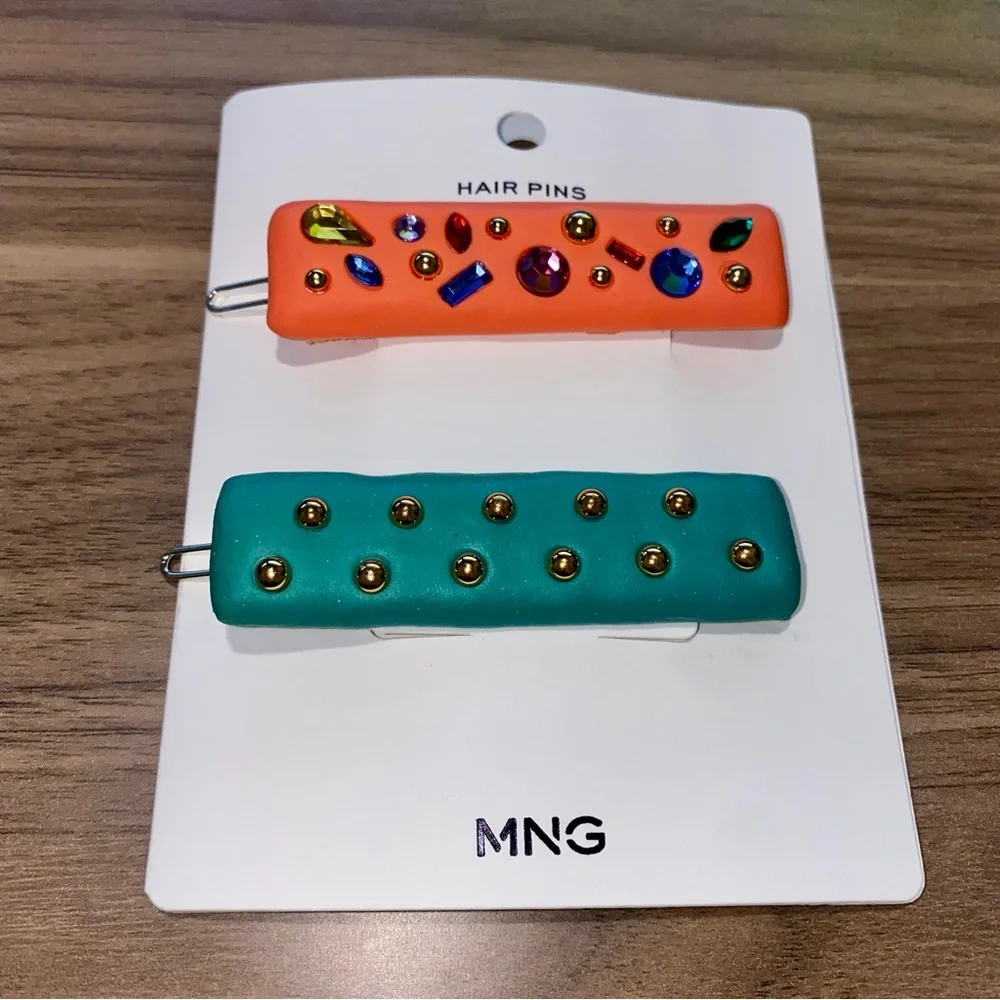 MANGO Hair Clips in Multi